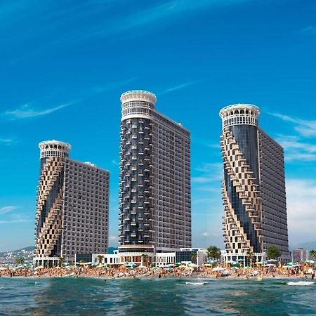 באטומי Apartment In Orbi Sea Tower For Rent מראה חיצוני תמונה
